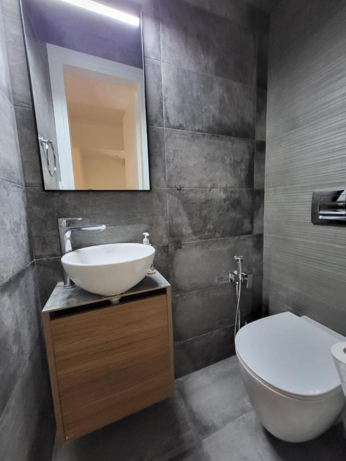 Apartment Near The Center Of Glyfada Ateny Zewnętrze zdjęcie
